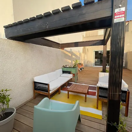 House With Terrace 10 Minutes From The